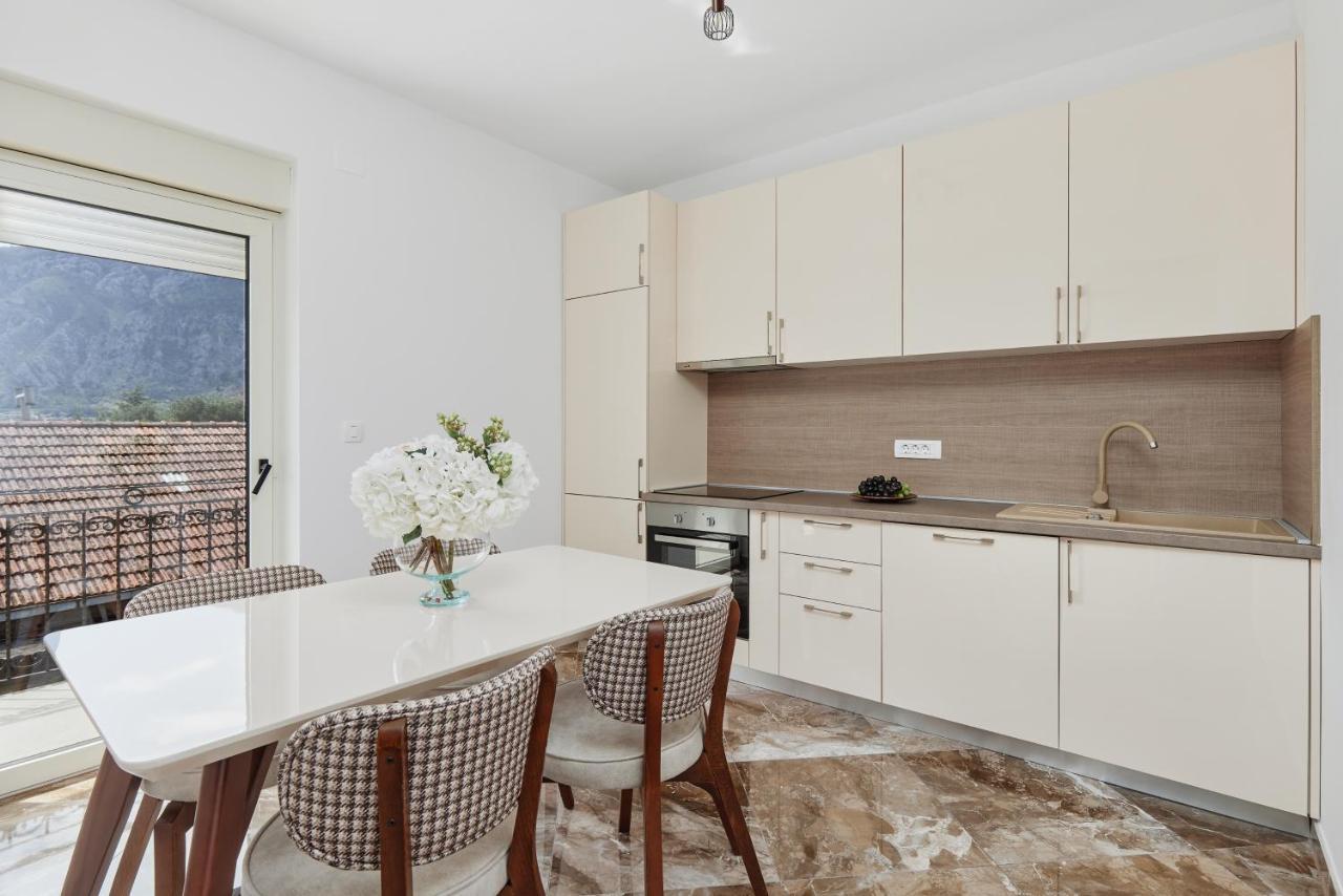 Stanisic Family Apartment Kotor