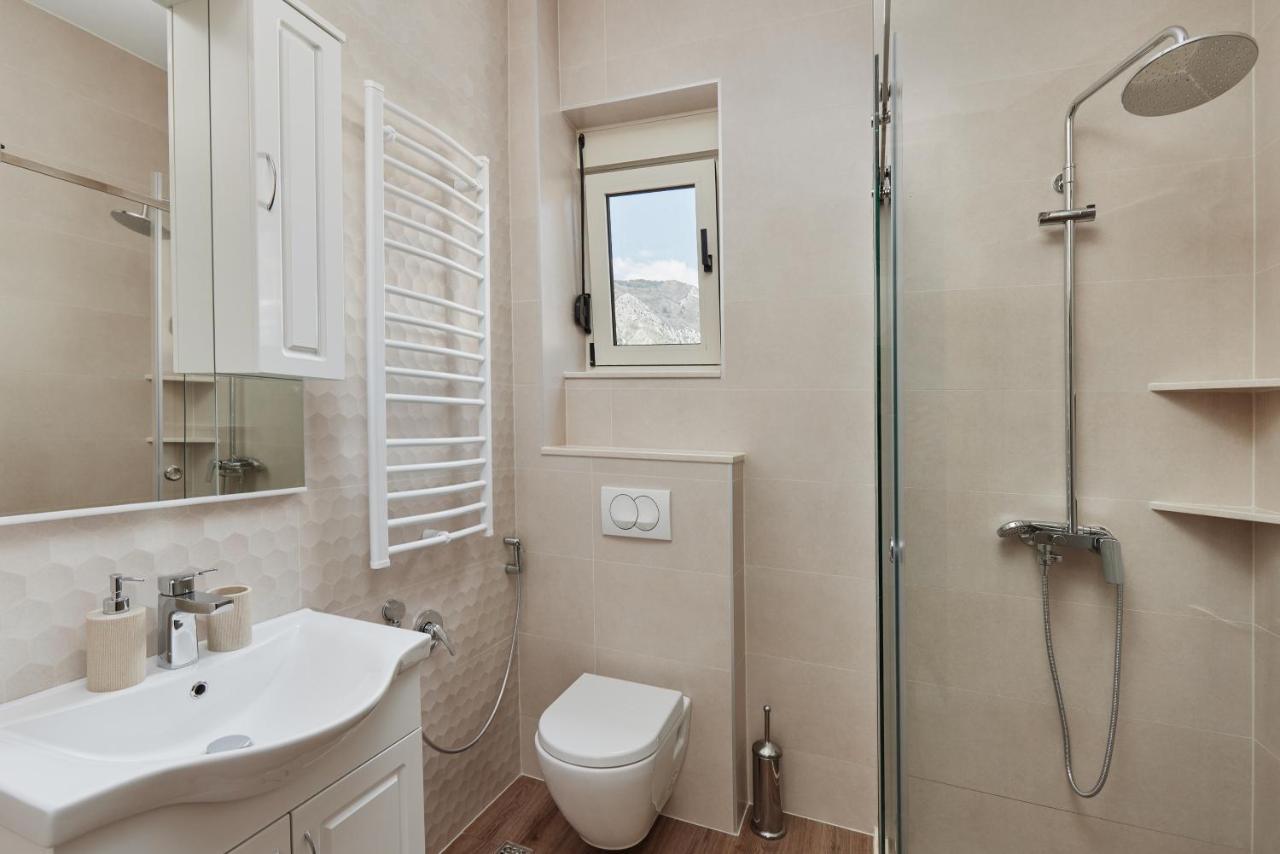 Stanisic Family Apartment
