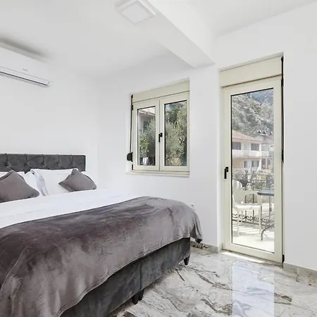 Stanisic Family Apartments Kotor Exterior photo
