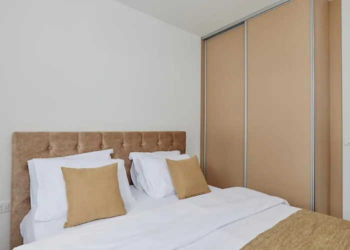 Stanisic Family Apartments