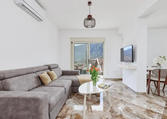 Stanisic Family Apartments