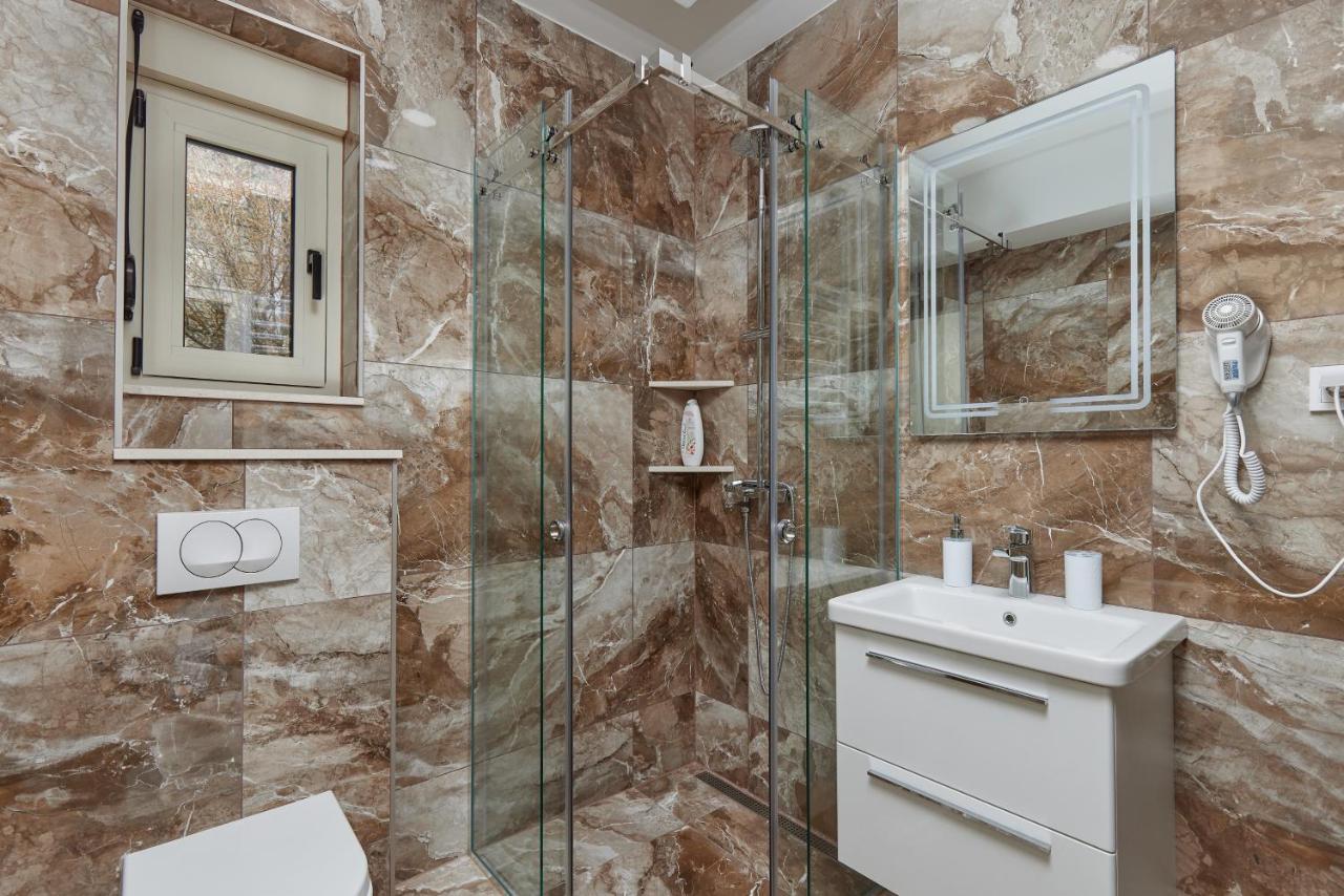 Apartment Stanisic Family Kotor